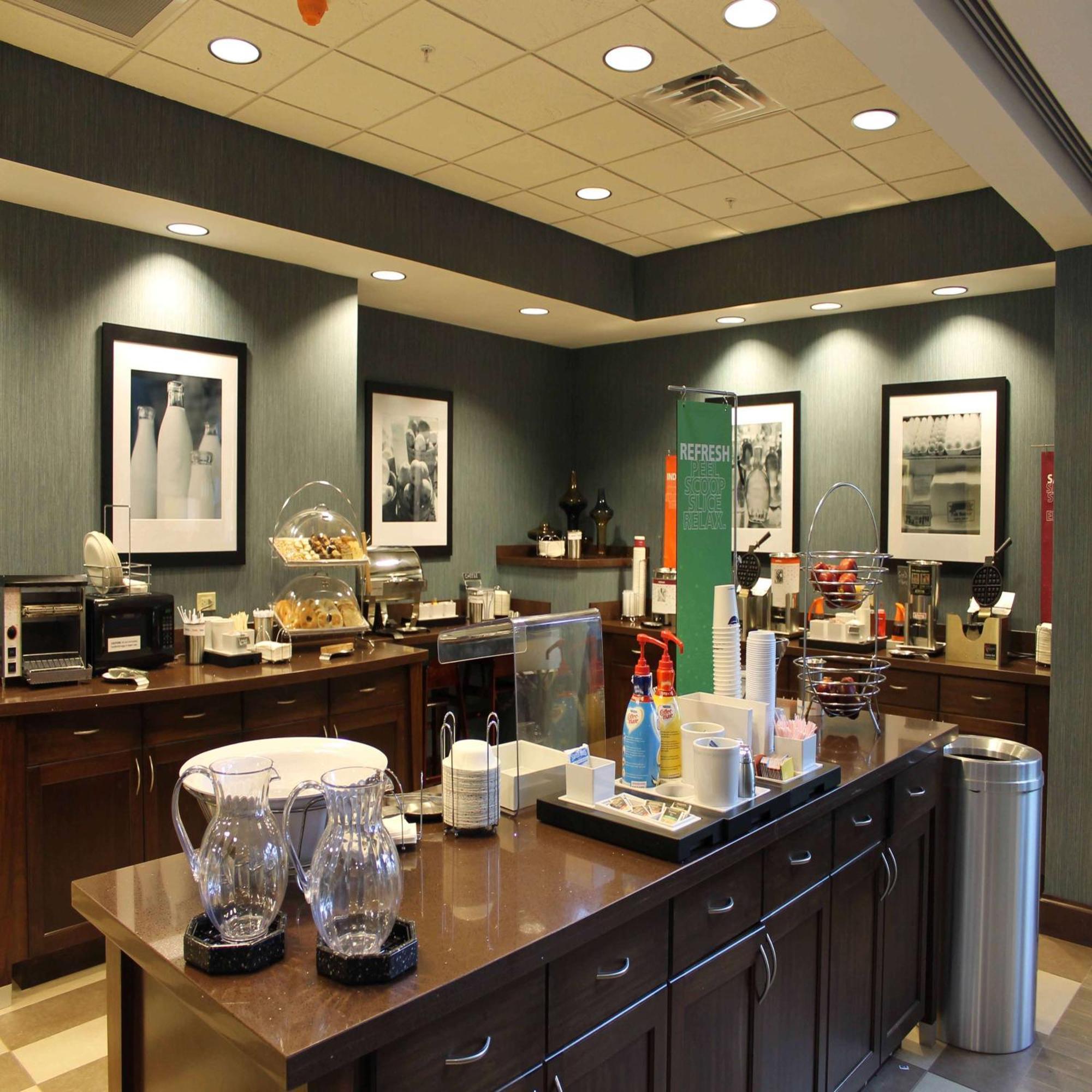 Hampton Inn & Suites Stroudsburg Bartonsville Poconos Exteriör bild