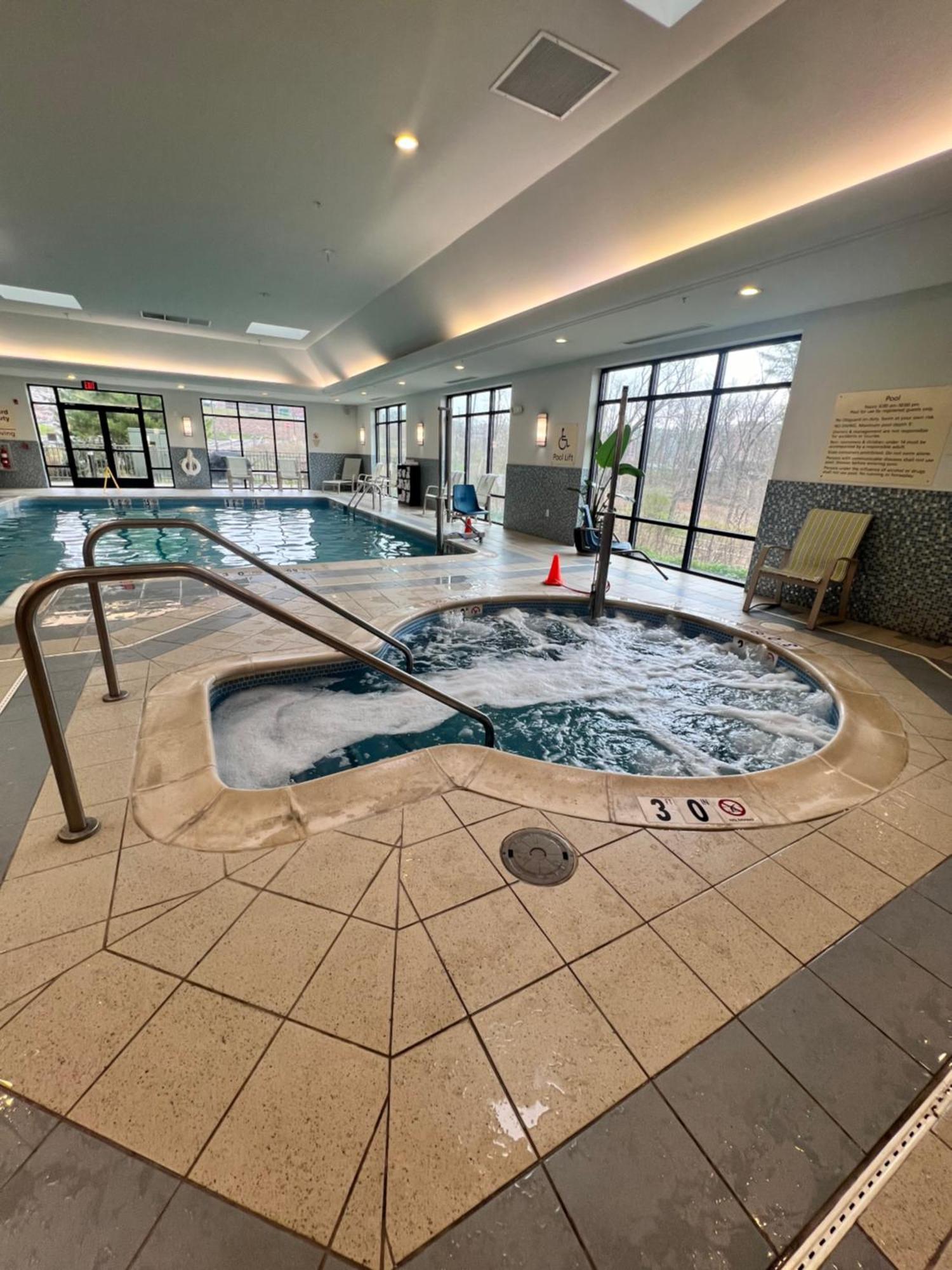 Hampton Inn & Suites Stroudsburg Bartonsville Poconos Exteriör bild